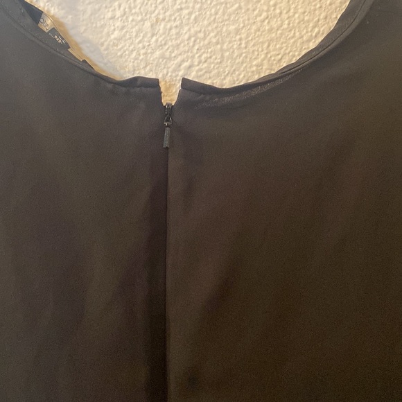 Banana Republic blouse size small - Picture 3 of 4